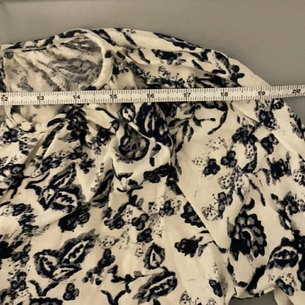 Lucky brand size medium white and blue tie neck